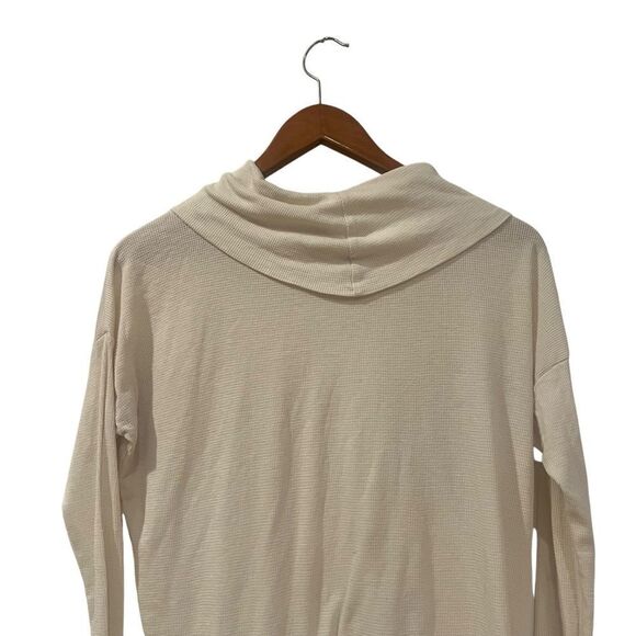 3 for‎ $30! Gap waffle off white waffle long sleeve tee - Picture 7 of 8